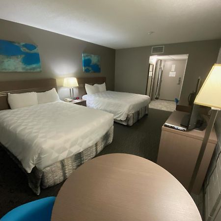 Travelodge By Wyndham Гранд Прери Екстериор снимка