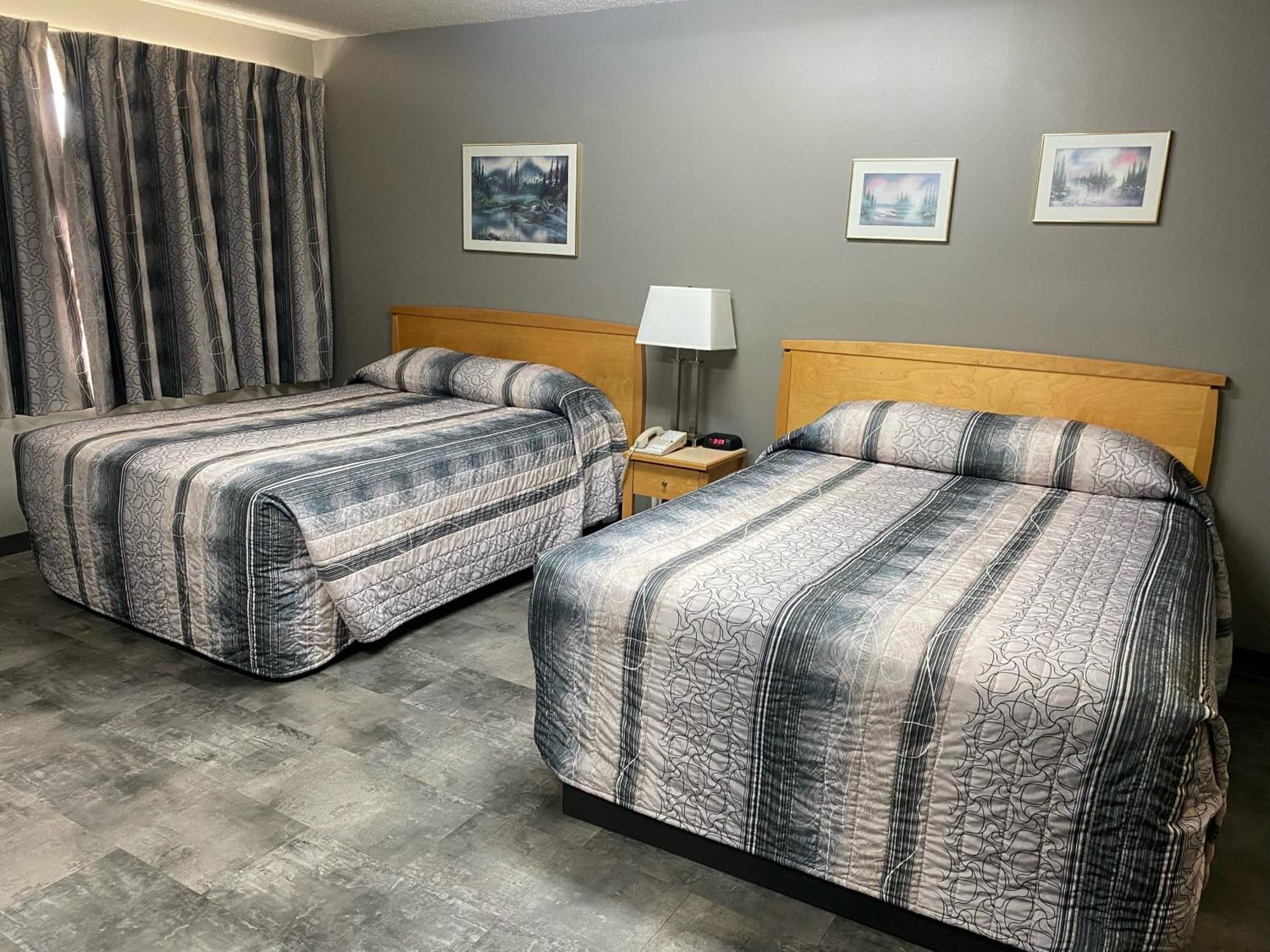Travelodge By Wyndham Гранд Прери Екстериор снимка