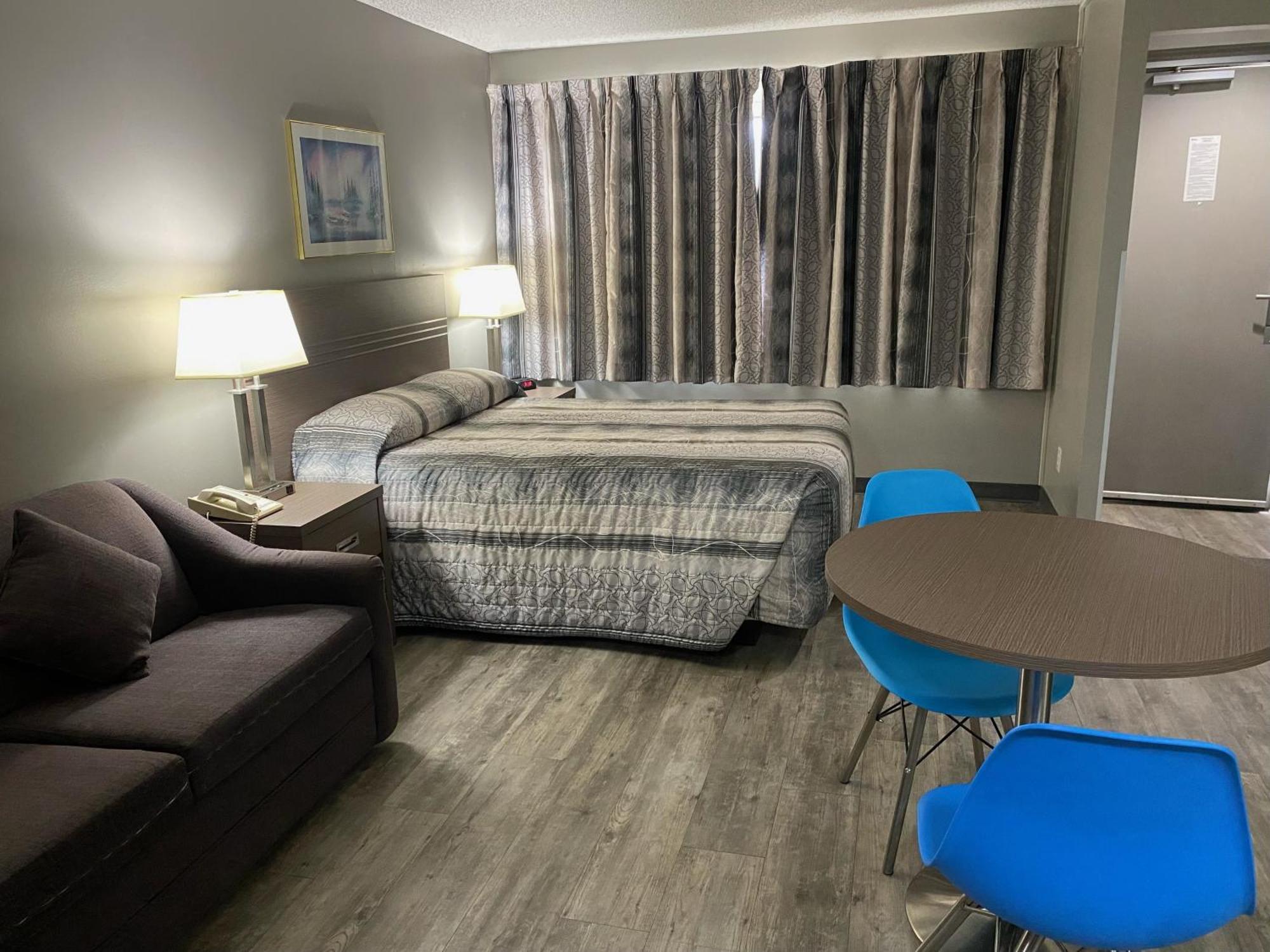 Travelodge By Wyndham Гранд Прери Екстериор снимка